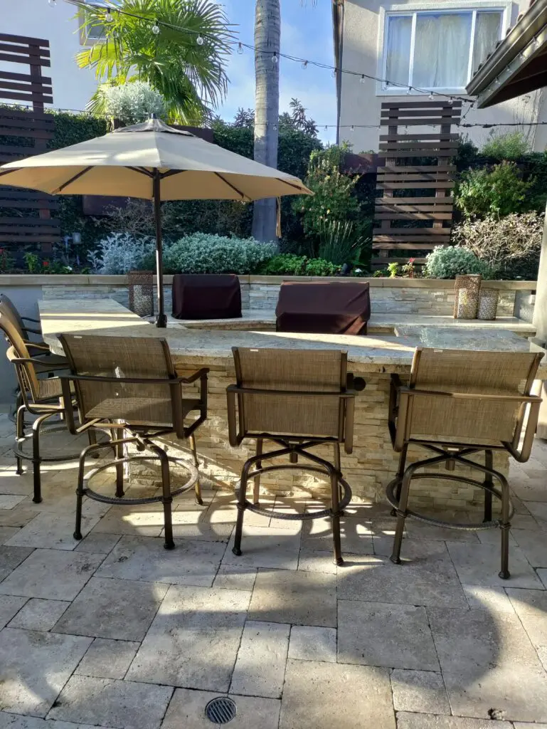 Backyard patio bar with hardscaping